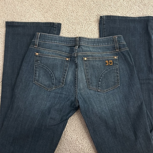 Joe’s jeans flare denim. Great used condition, worn less than 5 times. Size 30 - Picture 4 of 4